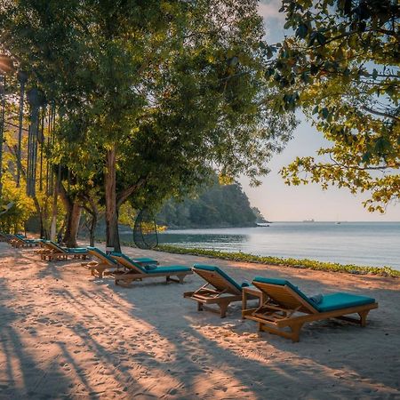 The Mooring Resort Panwa Beach Exteriör bild