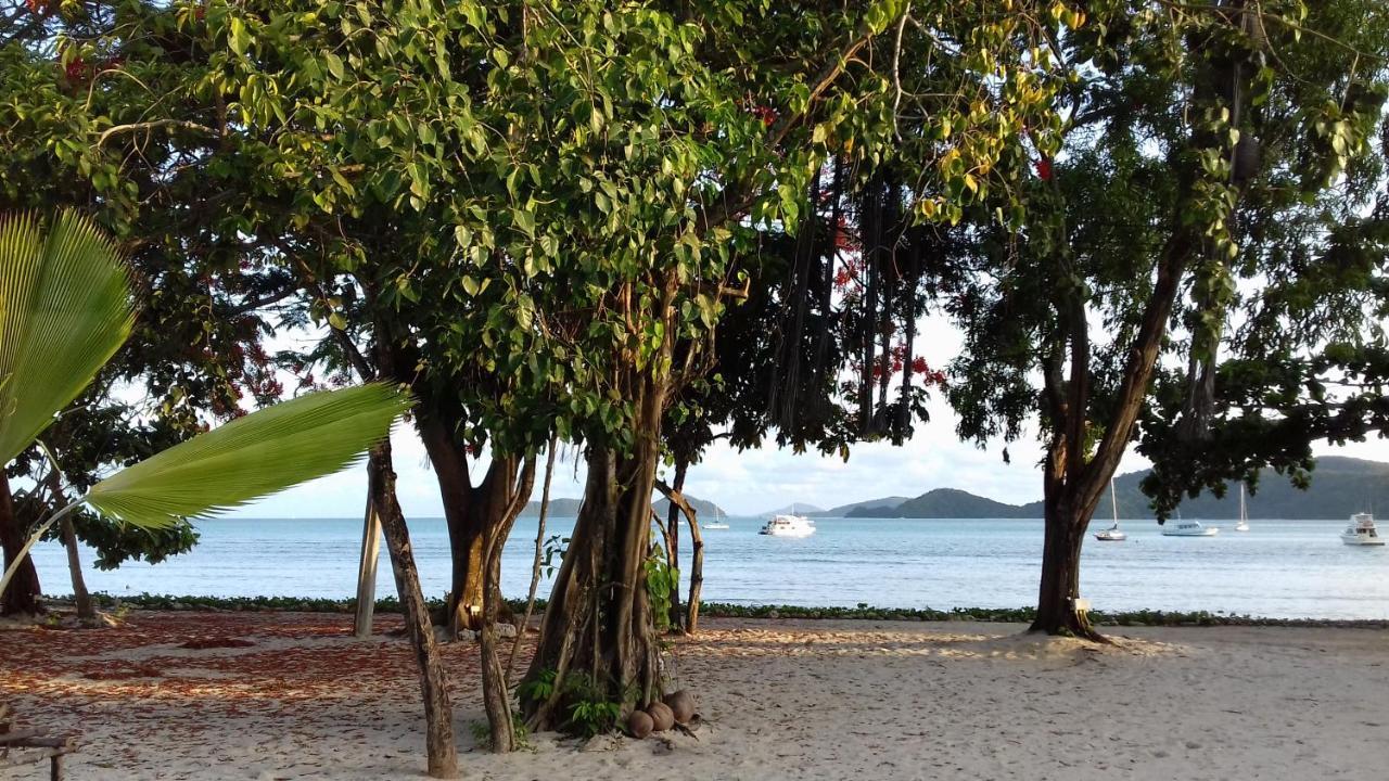 The Mooring Resort Panwa Beach Exteriör bild