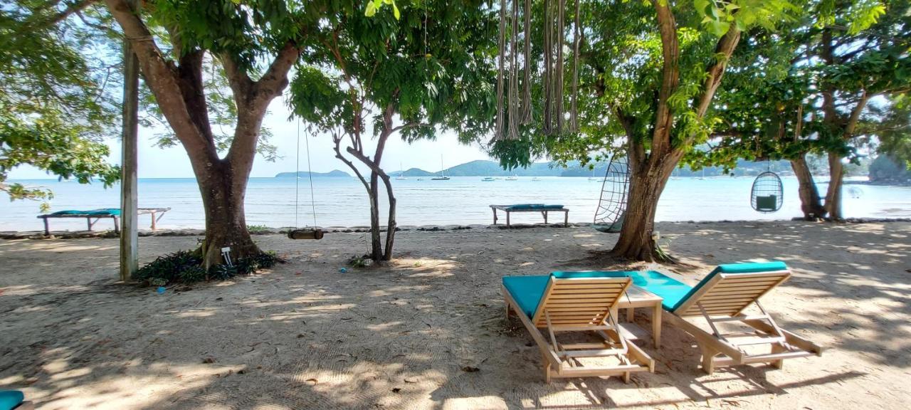 The Mooring Resort Panwa Beach Exteriör bild